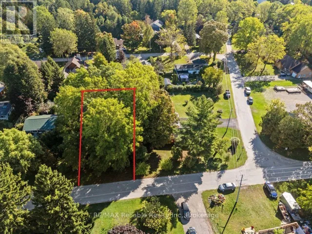 12 SARNIA STREET, Bluewater (Bayfield), Ontario N0M1G0
