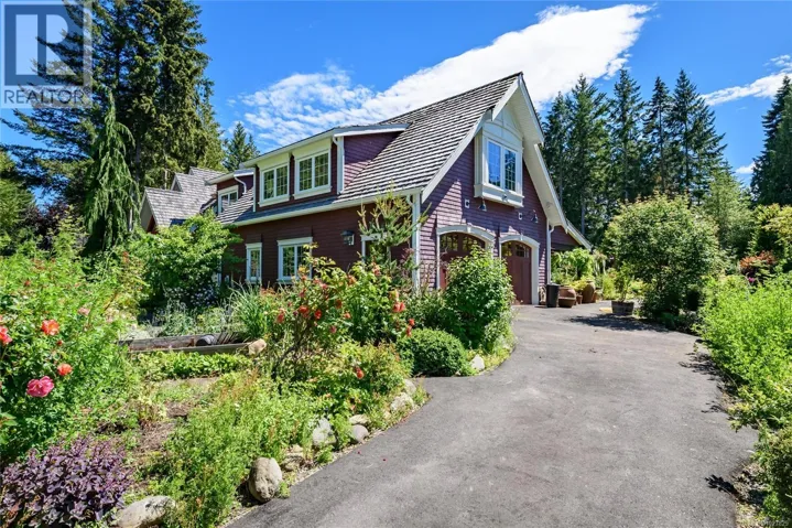 7679 Victor Lane, Fanny Bay, British Columbia V0R1W0