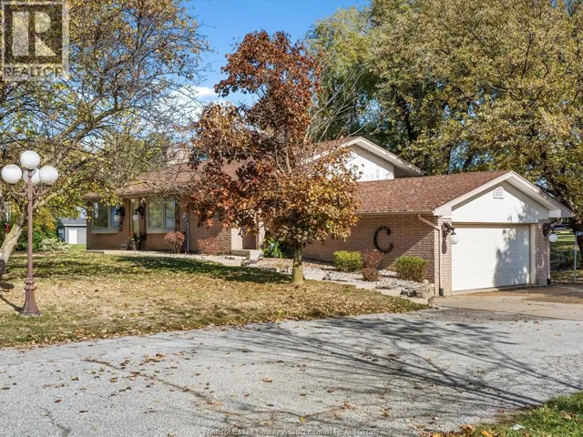 224 WEST PIKE CREEK, Lakeshore, Ontario N8N2L9