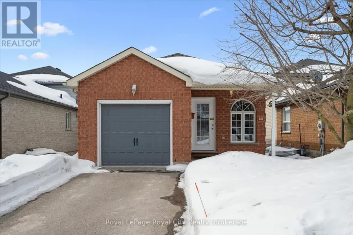 541 MCTAVISH STREET, Centre Wellington (Fergus), Ontario N1M3P9