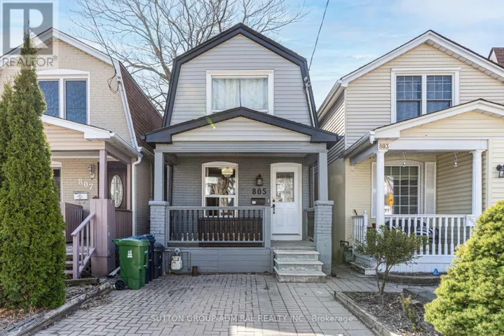 805 SAMMON AVENUE, Toronto (Danforth Village-East York), Ontario M4C2E7