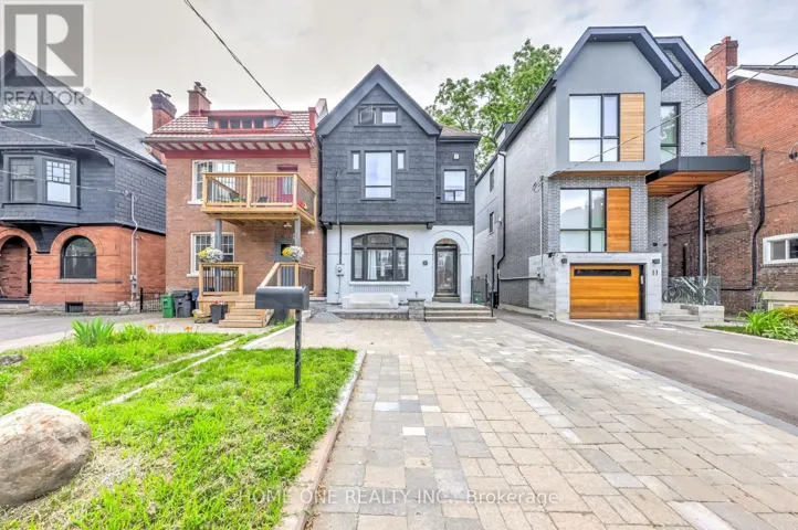 13 SIMPSON AVENUE, Toronto (North Riverdale), Ontario M4K1A1