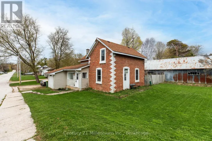 15 ELLEN STREET, Grey Highlands, Ontario N0C1E0