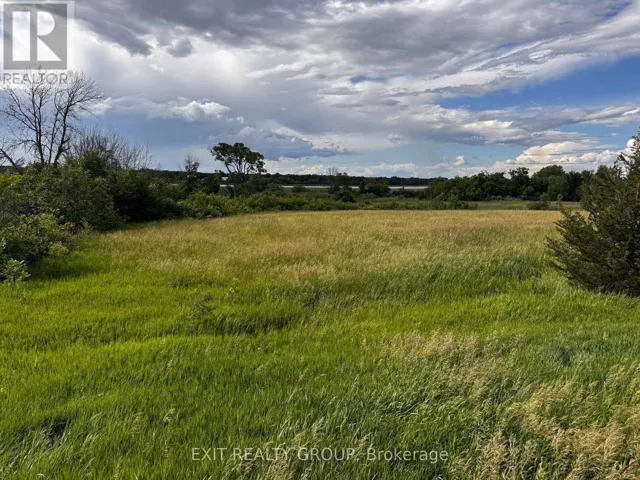PT LT 31 COUNTY RD 15, Prince Edward County (Sophiasburg Ward), Ontario K0K1W0