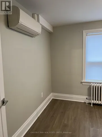 UPPER - 3 KINGSWOOD ROAD, Toronto (The Beaches), Ontario M4E3N4