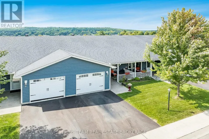 8 CHAMBERLAIN CRESCENT, Penetanguishene, Ontario L9M0A5