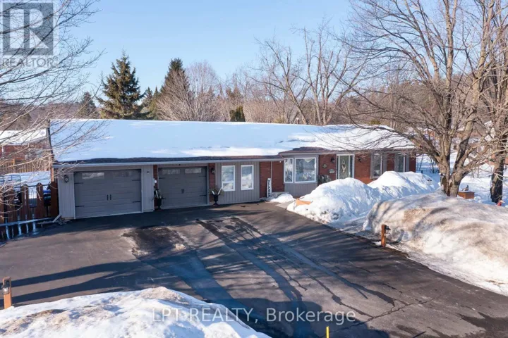 34 CEDAR CREEK ROAD, Springwater (Midhurst), Ontario L9X0P5