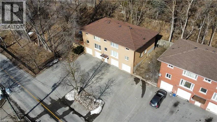 42 MARKET Street, Cambridge, Ontario N1R3T2