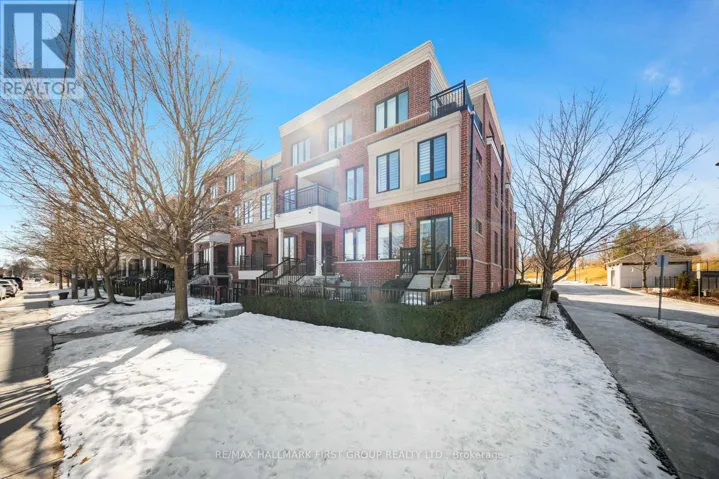 25 - 120 TWENTY FOURTH STREET, Toronto (Long Branch), Ontario M8V0B9