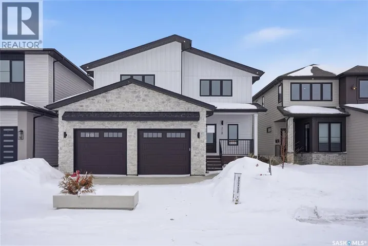 318 Taube GREEN, Saskatoon, Saskatchewan S7V1M4