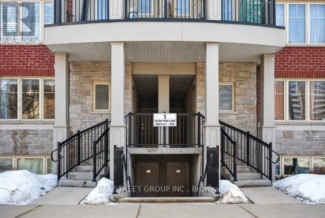 18 - 1 EATON PARK LANE, Toronto (L'Amoreaux), Ontario M1W0A5