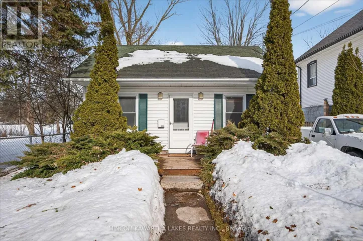 668 BROWN STREET, Peterborough (Otonabee Ward 1), Ontario K9J4K5