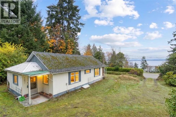 6850 Island Hwy W, Bowser, British Columbia V0R1G0