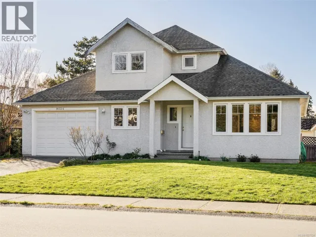 9524 Greenglade Rd, Sidney, British Columbia V8L3T6