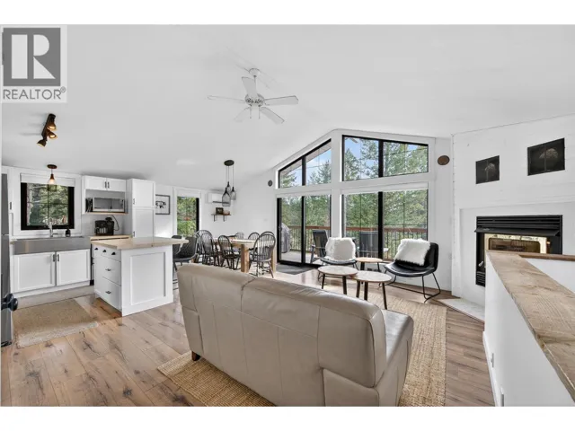 4962 Timberview Place, Windermere, British Columbia V0A1K3