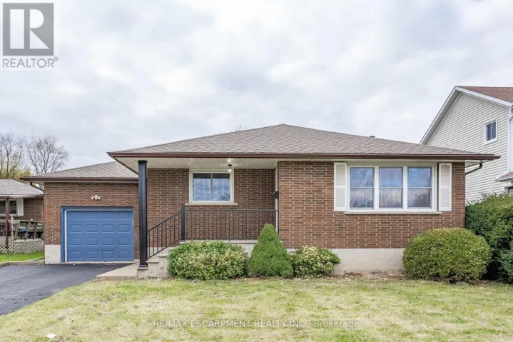 MAIN - 3045 PORTAGE ROAD, Niagara Falls (Church's Lane), Ontario L2J2J8