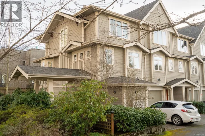1 2918 Shelbourne St, Victoria, British Columbia V8R4M6