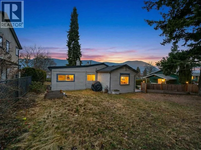 520 6 Street SE, Salmon Arm, British Columbia V1E4P5