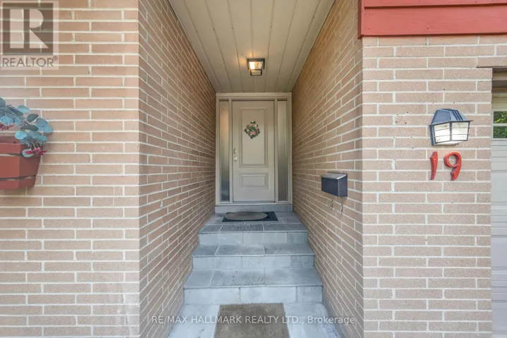 19 TALWOOD DRIVE, Toronto (Banbury-Don Mills), Ontario M3B2P4