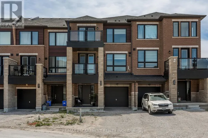 33 RED MAPLE LANE, Barrie (Innis-Shore), Ontario L9J0N4