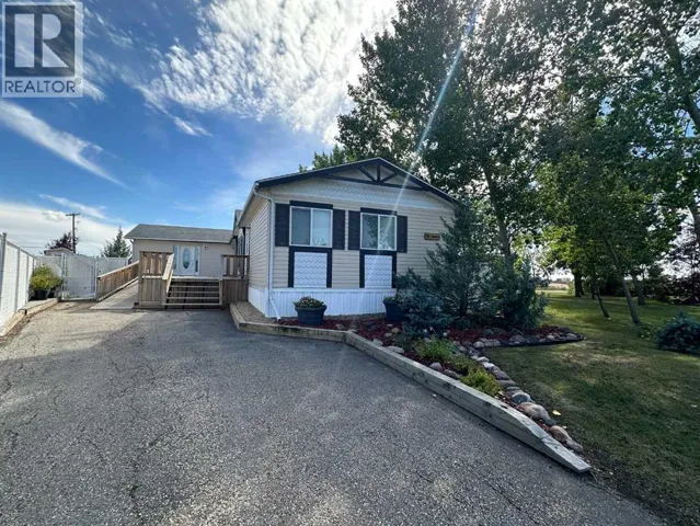 452 1st Street SW, Falher, Alberta T0H1M0