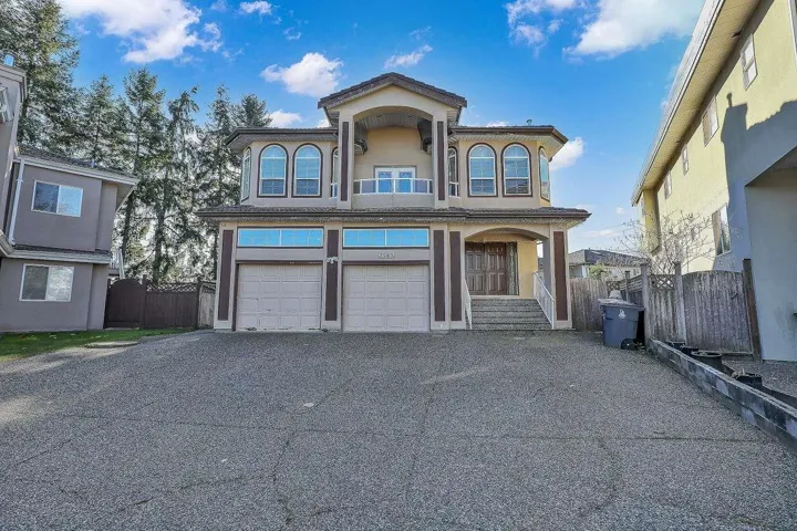 7563 127 STREET, Surrey, British Columbia V3W0G2