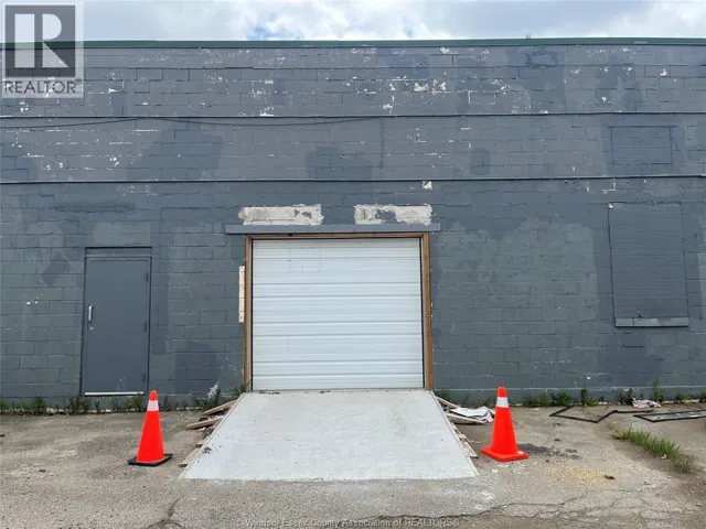 2451 DOUGALL AVENUE Unit# E3, Windsor, Ontario N8X1T3