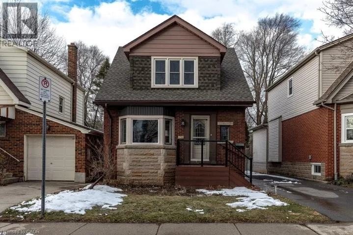 132 GLEN Road, Hamilton, Ontario L8S3M9