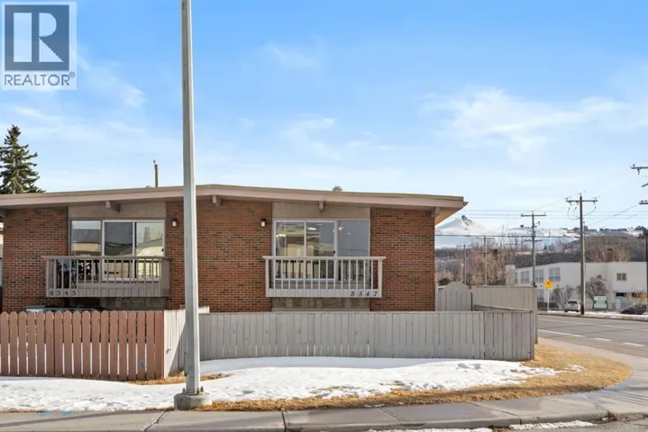 8547 47 Avenue NW, Calgary, Alberta T3B1Z8