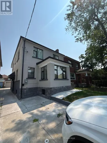 UPPER - 9 RUSHOLME DRIVE E, Toronto (Little Portugal), Ontario M6J3K1