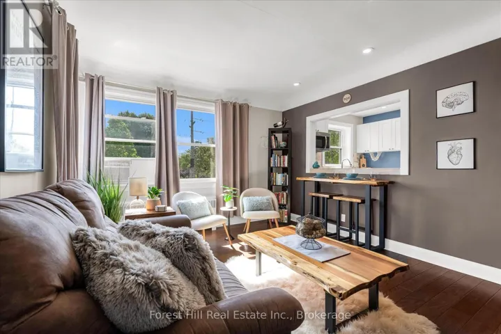 5 - 2 STROUD ROAD, Hamilton (Ainslie Wood), Ontario L8S1Z6