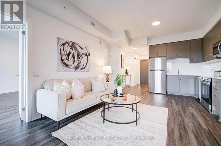 329 - 385 ARCTIC RED DRIVE, Oshawa (Windfields), Ontario L1L0H8