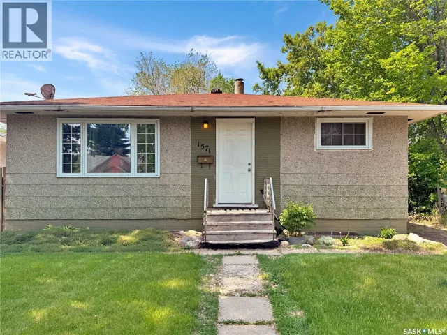 1571 105th STREET, North Battleford, Saskatchewan S9A1T5