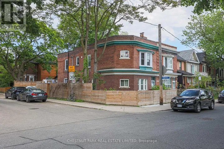 LOWER - 253 PAPE AVENUE, Toronto (South Riverdale), Ontario M4M2W4