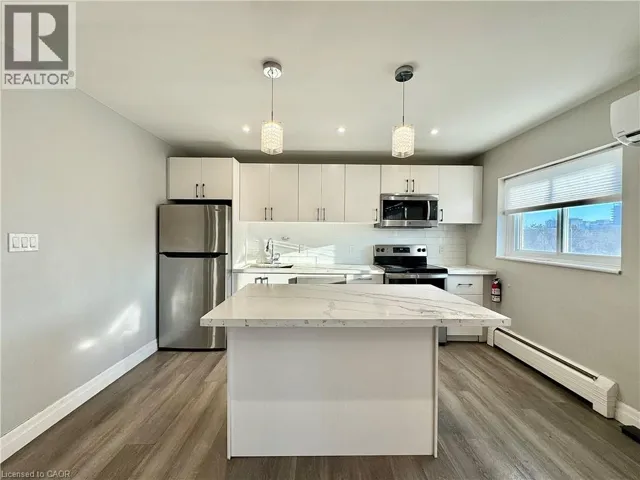 413 HAZEL Street Unit# 303, Waterloo, Ontario N2L3P7