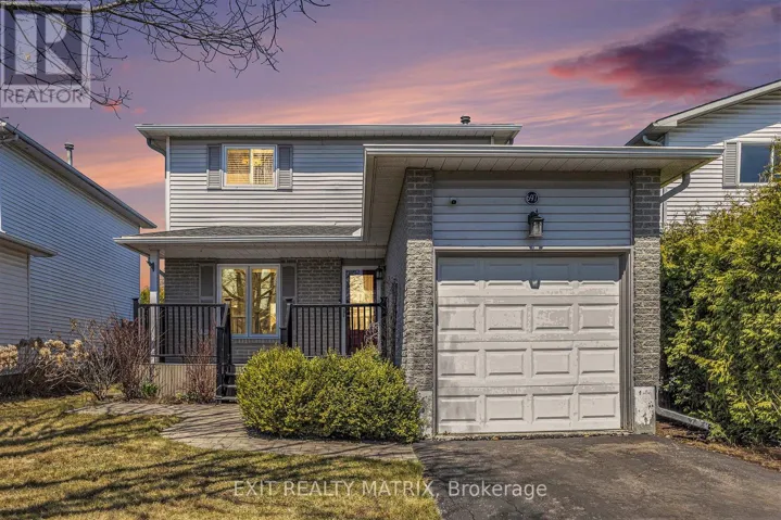 697 LEVAC DRIVE, Ottawa, Ontario K4A2R3