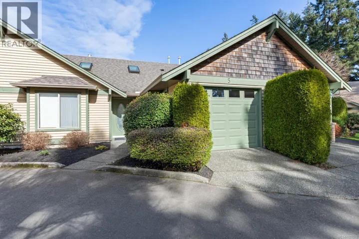 5 600 Anderton Rd, Comox, British Columbia V9M2J3