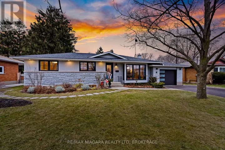 7 KING'S GRANT ROAD, St. Catharines (Lakeshore), Ontario L2N2R9
