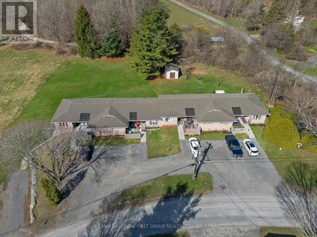 128 HASKINS POINT ROAD, Leeds and the Thousand Islands, Ontario K0H2N0