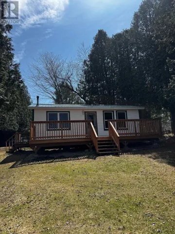 236 HALL'S LANE, Tay Valley, Ontario K7H3C9