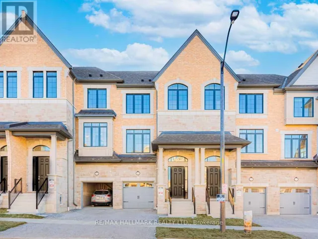 43 GILLIVARY DRIVE, Whitby, Ontario L1P0C9