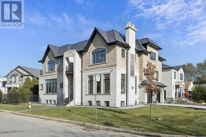 1 LYNNHAVEN ROAD, Toronto (Englemount-Lawrence), Ontario M6A2K7