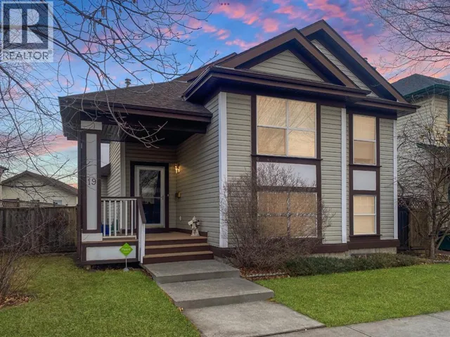 19 Prestwick Green SE, Calgary, Alberta T2Z3M1