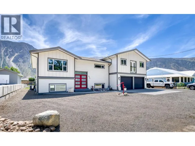 617 2ND Avenue, Keremeos, British Columbia V0X1N2