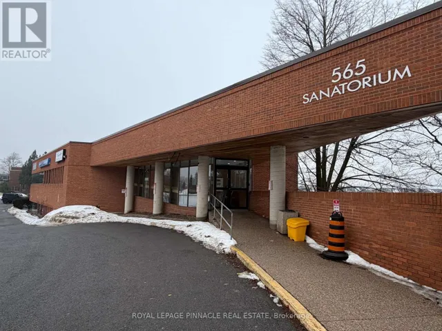 204-01 - 565 SANATORIUM ROAD, Hamilton (Mountview), Ontario L9C7N4