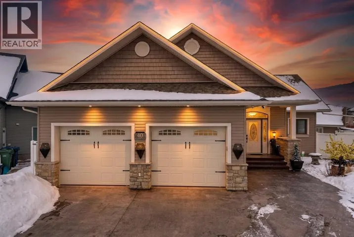 40 Oakfield Close, Red Deer, Alberta T4P0C9