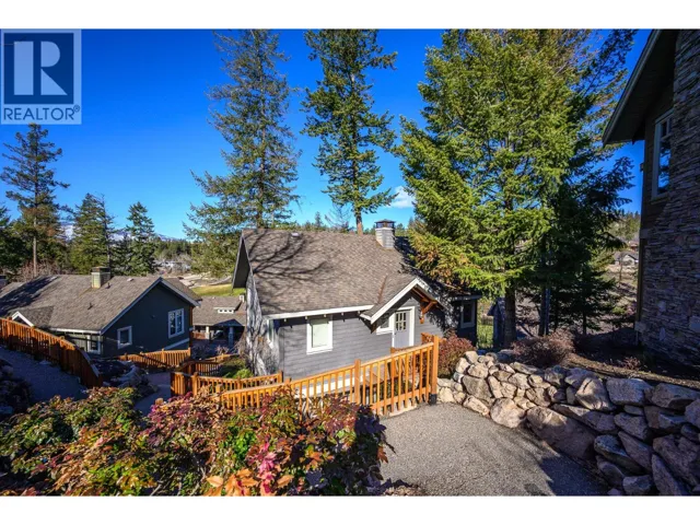 251 Predator Ridge Drive Unit# 14, Vernon, British Columbia V1H1V2