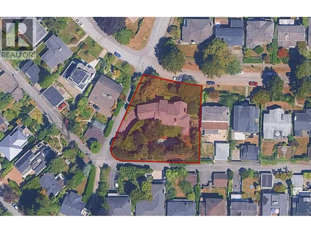 2296 W 32ND AVENUE, Vancouver, British Columbia V6L2B2