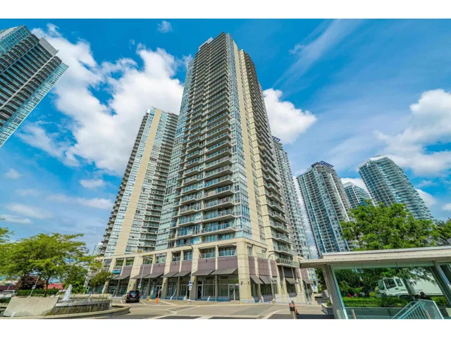 3607 9981 WHALLEY BOULEVARD, Surrey, British Columbia V3T0G6