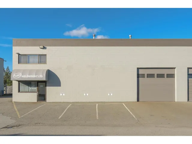 15 5327 192 STREET, Surrey, British Columbia V3S8E5